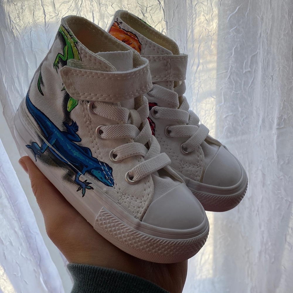 Toddler Converse Allstar NWOT